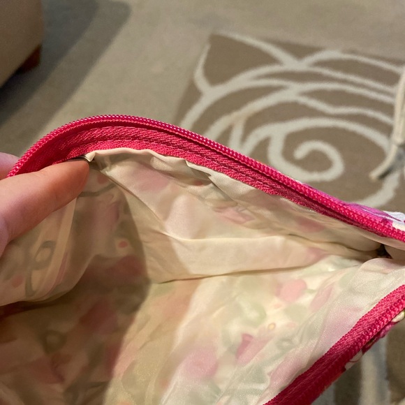 VERA BRADLEY VTG Beautiful Wallet/Bag & Checkbook Combo🌺💕 ‼️PRICE DROP‼️ - Picture 2 of 6